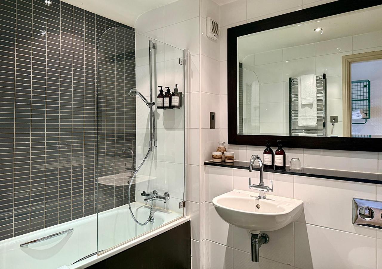 The Ridings At Theobalds Park Hotell Goff's Oak Eksteriør bilde